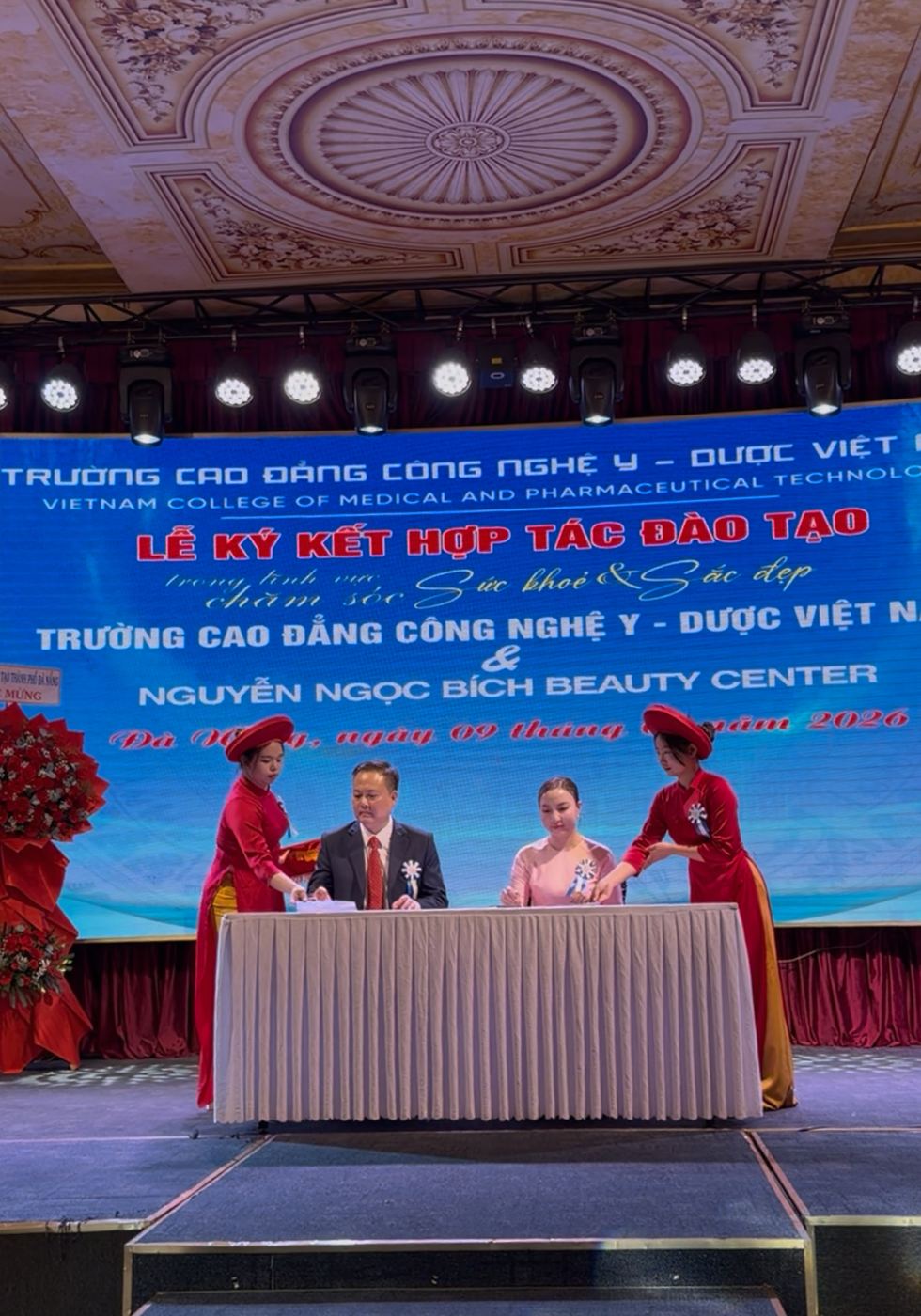 Khoảnh khắc Academy
